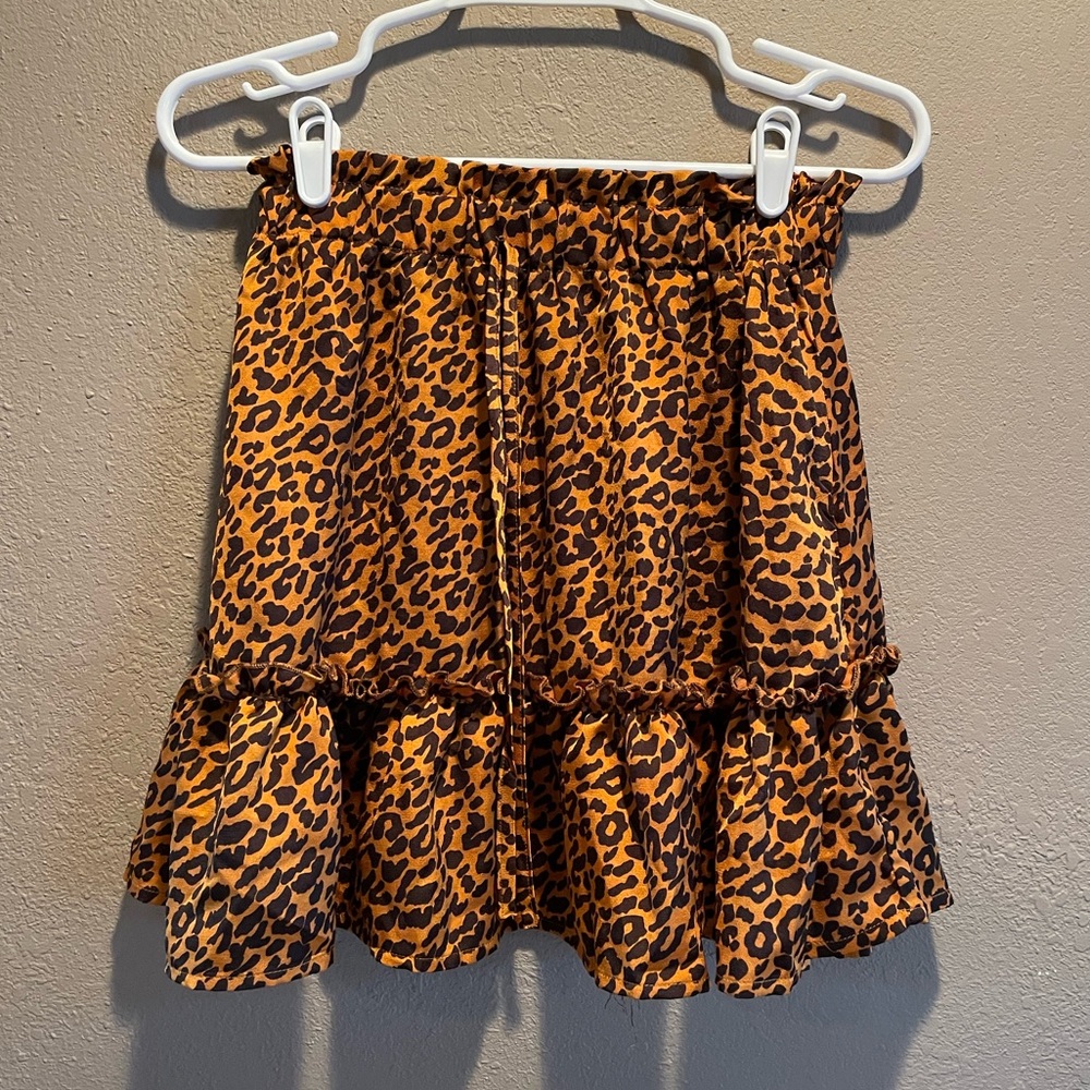 Leopard skirt